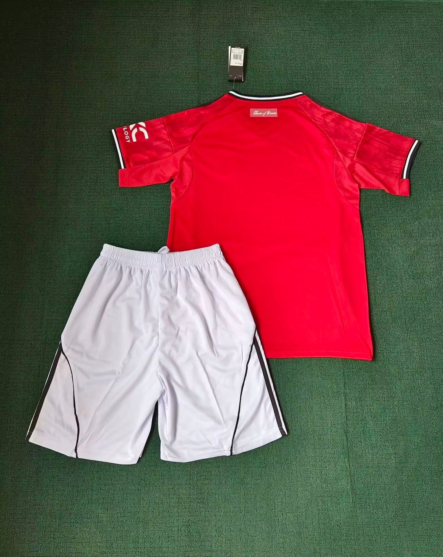 Manchester United 25/26 Local